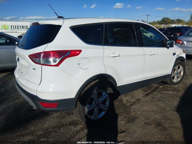 46290118 :رقم المزاد ، 1FMCU0G71FUB16728 vin ، 2015 Ford Escape Se مزاد بيع