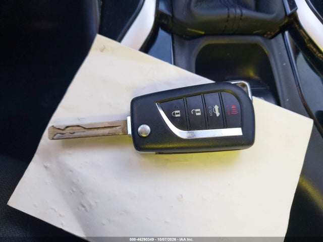 2020 Toyota Corolla Le მანქანა იყიდება აუქციონზე, vin: JTDEPRAE1LJ032809, აუქციონის ნომერი: 46290349