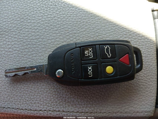 2011 Volvo Xc90 3.2 მანქანა იყიდება აუქციონზე, vin: YV4952CZ9B1568692, აუქციონის ნომერი: 46290354