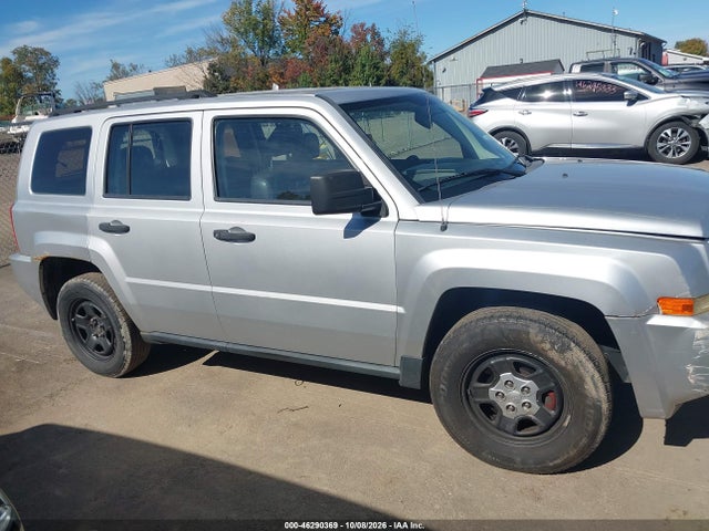46290369 :رقم المزاد ، 1J8FT28008D798885 vin ، 2008 Jeep Patriot Sport مزاد بيع