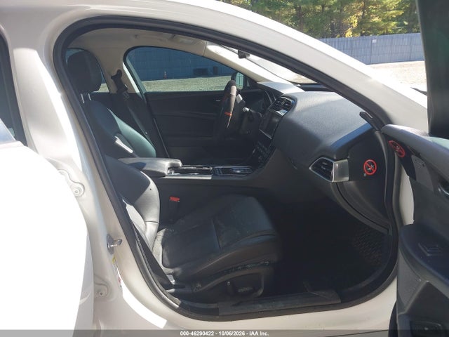 Продажа на аукционе авто 2018 Jaguar Xe 20d Premium, vin: SAJAJ4FN4JCP23749, номер лота: 46290422