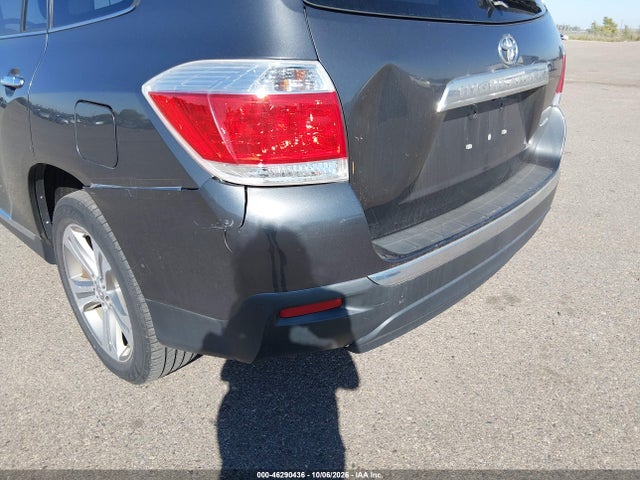2011 Toyota Highlander Limited V6 მანქანა იყიდება აუქციონზე, vin: 5TDDK3EHXBS091886, აუქციონის ნომერი: 46290436