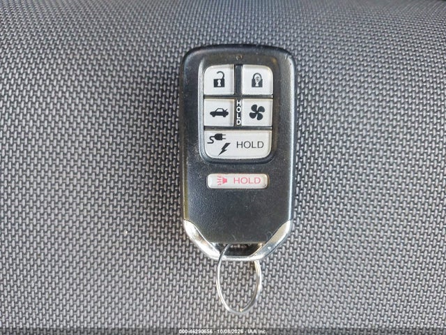 2018 Honda Clarity Plug-in Hybrid მანქანა იყიდება აუქციონზე, vin: JHMZC5F19JC006552, აუქციონის ნომერი: 46290656