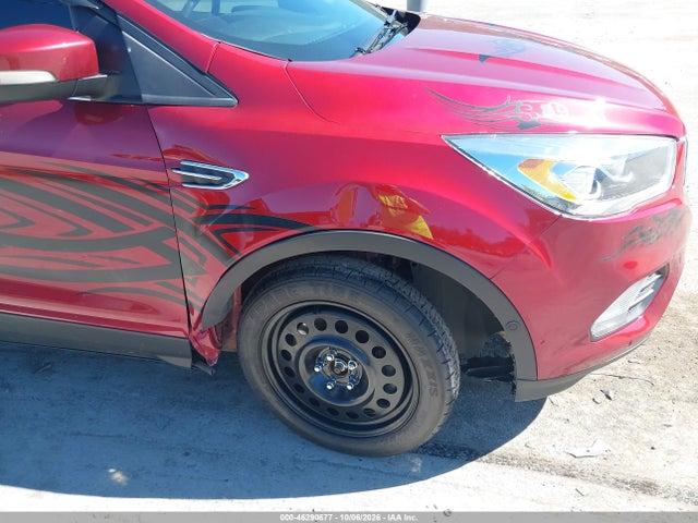 46290677 :رقم المزاد ، 1FMCU9J91JUA01442 vin ، 2018 Ford Escape Titanium مزاد بيع
