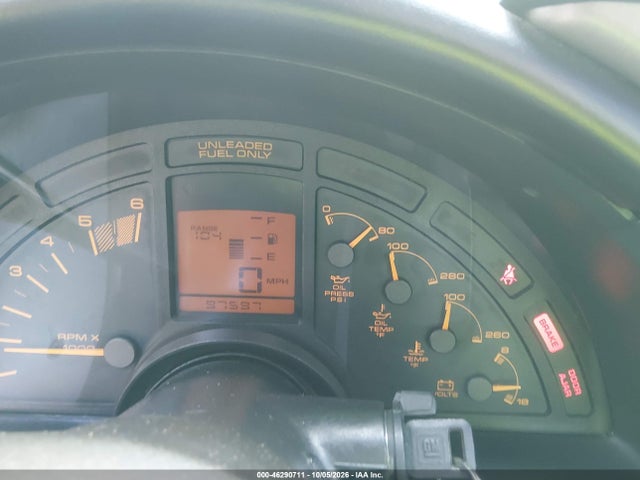 1990 Chevrolet Corvette მანქანა იყიდება აუქციონზე, vin: 1G1YY2387L5105515, აუქციონის ნომერი: 46290711