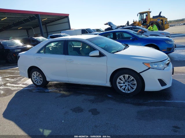 Продаж на аукціоні авто 2014 Toyota Camry Le, vin: 4T4BF1FK4ER355812, номер лоту: 46290724