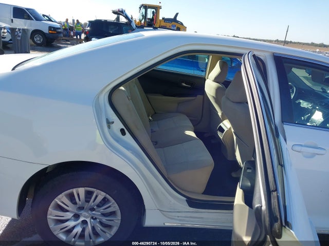 Продаж на аукціоні авто 2014 Toyota Camry Le, vin: 4T4BF1FK4ER355812, номер лоту: 46290724