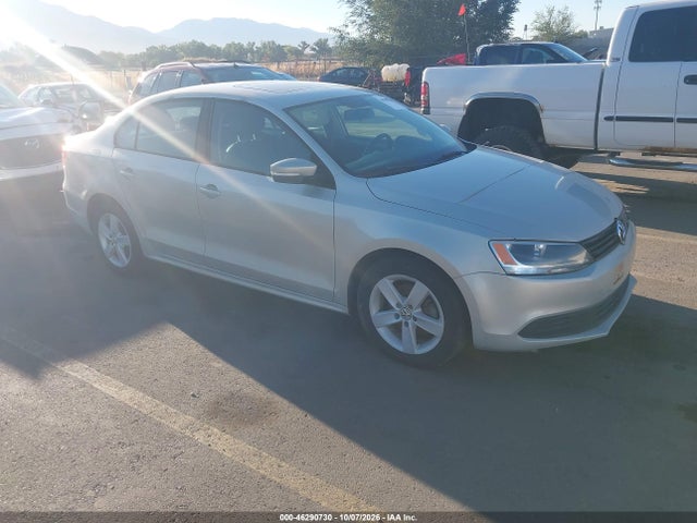 2011 Volkswagen Jetta 2.0l Tdi მანქანა იყიდება აუქციონზე, vin: 3VWLL7AJ1BM065702, აუქციონის ნომერი: 46290730