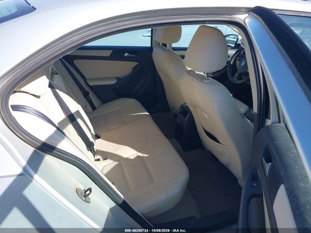 Продажа на аукционе авто 2011 Volkswagen Jetta 2.5l Se, vin: 3VWDX7AJ0BM385988, номер лота: 46290734