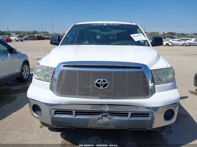 46290781 :رقم المزاد ، 5TFRM5F13BX027504 vin ، 2011 Toyota Tundra Grade 4.6l V8 مزاد بيع