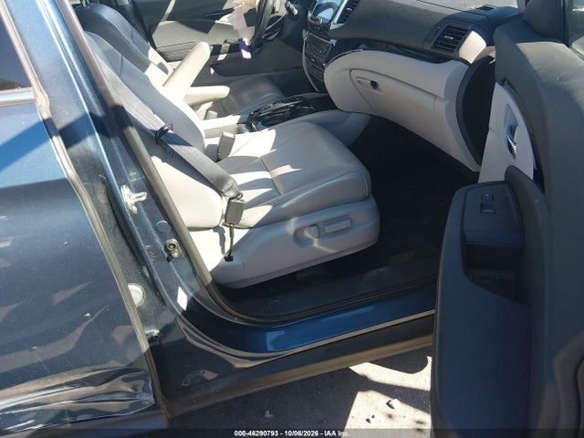 Продаж на аукціоні авто 2016 Honda Pilot Touring, vin: 5FNYF5H96GB008200, номер лоту: 46290793