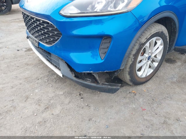 1FMCU9G63LUA05010 Ford ESCAPE SE