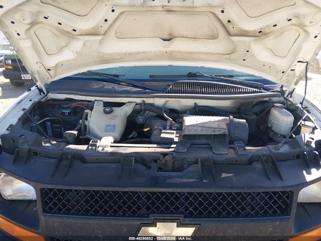 46290852 :رقم المزاد ، 1GCWGFCA4B1135136 vin ، 2011 Chevrolet Express 2500 Work Van مزاد بيع
