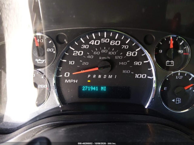 46290852 :رقم المزاد ، 1GCWGFCA4B1135136 vin ، 2011 Chevrolet Express 2500 Work Van مزاد بيع