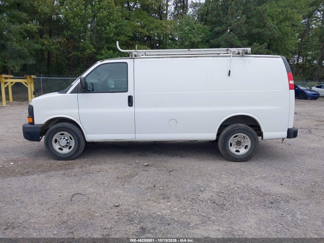 46290881 :رقم المزاد ، 1GCWGFBAXD1133105 vin ، 2013 Chevrolet Express 2500 Work Van مزاد بيع