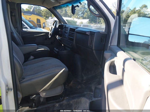 46290881 :رقم المزاد ، 1GCWGFBAXD1133105 vin ، 2013 Chevrolet Express 2500 Work Van مزاد بيع