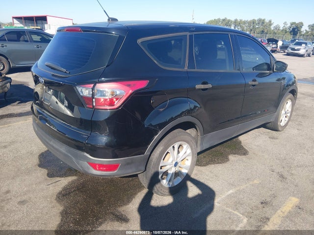 2017 Ford Escape S მანქანა იყიდება აუქციონზე, vin: 1FMCU0F77HUB84763, აუქციონის ნომერი: 46290973