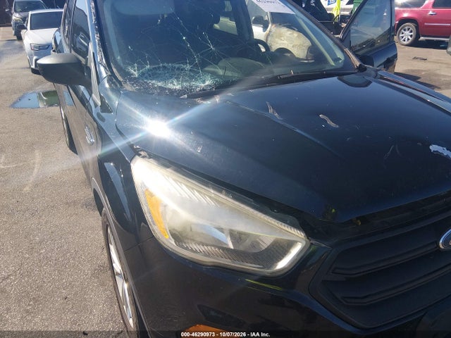2017 Ford Escape S მანქანა იყიდება აუქციონზე, vin: 1FMCU0F77HUB84763, აუქციონის ნომერი: 46290973