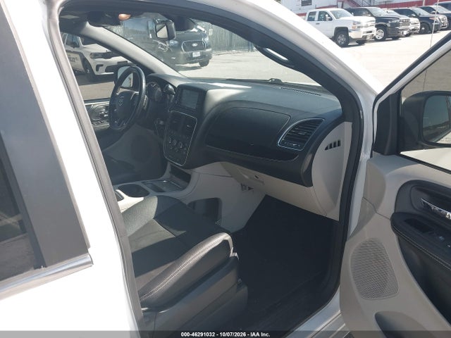 Продаж на аукціоні авто 2020 Dodge Grand Caravan Sxt, vin: 2C4RDGCG3LR212446, номер лоту: 46291032