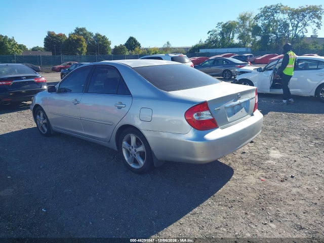 46291047 :رقم المزاد ، 4T1BE32K82U091584 vin ، 2002 Toyota Camry Le مزاد بيع