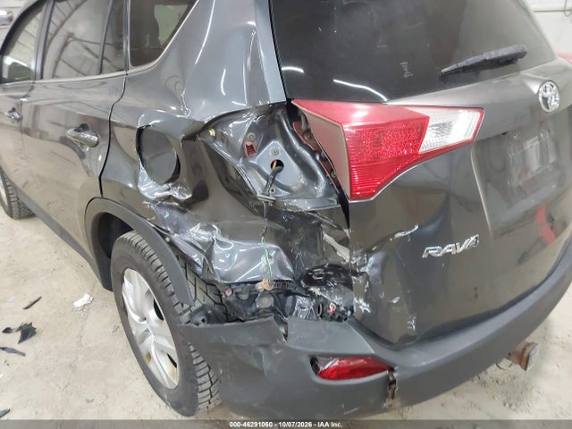 2015 Toyota Rav4 Le მანქანა იყიდება აუქციონზე, vin: JTMBFREV4FD123172, აუქციონის ნომერი: 46291060