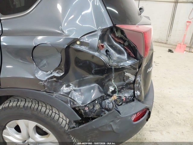 2015 Toyota Rav4 Le მანქანა იყიდება აუქციონზე, vin: JTMBFREV4FD123172, აუქციონის ნომერი: 46291060