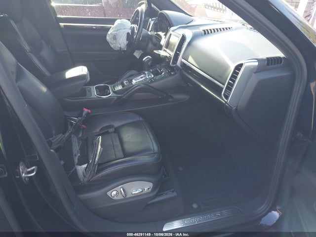 46291149 :رقم المزاد ، WP1AB2A28CLA40158 vin ، 2012 Porsche Cayenne S مزاد بيع