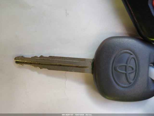 2005 Toyota Camry Xle მანქანა იყიდება აუქციონზე, vin: 4T1BE32K15U628347, აუქციონის ნომერი: 46291187