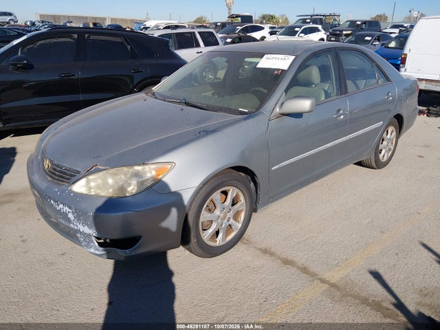 2005 Toyota Camry Xle მანქანა იყიდება აუქციონზე, vin: 4T1BE32K15U628347, აუქციონის ნომერი: 46291187