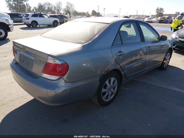 2005 Toyota Camry Xle მანქანა იყიდება აუქციონზე, vin: 4T1BE32K15U628347, აუქციონის ნომერი: 46291187