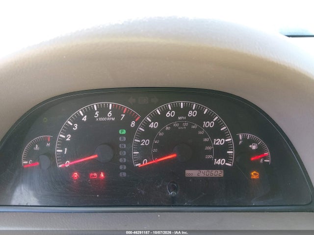 2005 Toyota Camry Xle მანქანა იყიდება აუქციონზე, vin: 4T1BE32K15U628347, აუქციონის ნომერი: 46291187