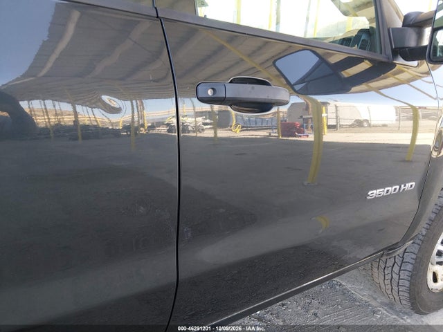 46291201 :رقم المزاد ، 1GC4CYCG6JF206003 vin ، 2018 Chevrolet Silverado 3500hd Wt مزاد بيع