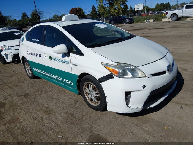 Продаж на аукціоні авто 2015 Toyota Prius Two, vin: JTDKN3DU3F1913332, номер лоту: 46291397