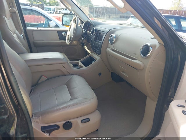 46291436 :رقم المزاد ، 1FMFU18575LA68947 vin ، 2005 Ford Expedition Eddie Bauer/king Ranch مزاد بيع
