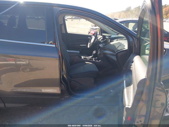 Продаж на аукціоні авто 2019 Ford Escape Se, vin: 1FMCU9GD0KUB90663, номер лоту: 46291560