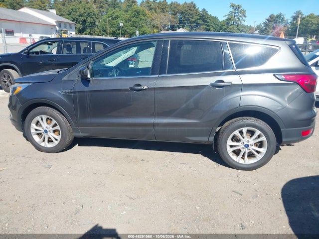 Продаж на аукціоні авто 2019 Ford Escape Se, vin: 1FMCU9GD0KUB90663, номер лоту: 46291560