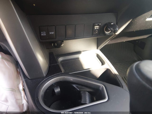 46291567 :رقم المزاد ، 2T3RFREV7GW430564 vin ، 2016 Toyota Rav4 Xle مزاد بيع