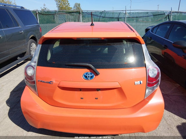 46291608 :رقم المزاد ، JTDKDTB3XD1056341 vin ، 2013 Toyota Prius C One مزاد بيع