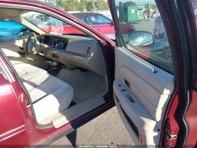 Продаж на аукціоні авто 2006 Ford Crown Victoria Standard, vin: 2FAFP73V06X105398, номер лоту: 46291811