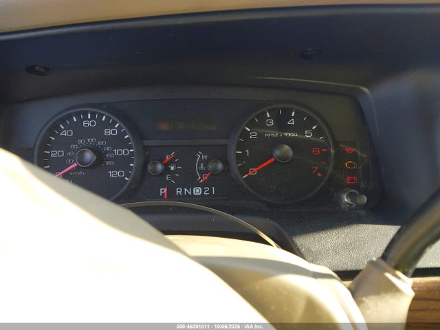 Продаж на аукціоні авто 2006 Ford Crown Victoria Standard, vin: 2FAFP73V06X105398, номер лоту: 46291811