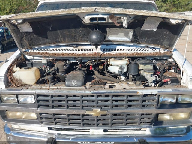46291913 :رقم المزاد ، 1GBEG25Z2PF340945 vin ، 1993 Chevrolet G20 مزاد بيع