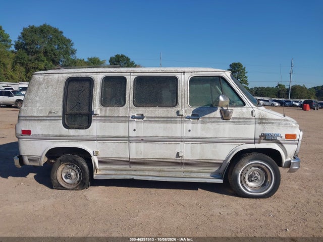 46291913 :رقم المزاد ، 1GBEG25Z2PF340945 vin ، 1993 Chevrolet G20 مزاد بيع