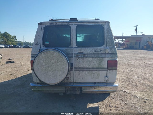 46291913 :رقم المزاد ، 1GBEG25Z2PF340945 vin ، 1993 Chevrolet G20 مزاد بيع