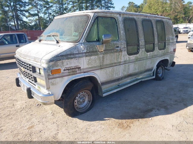 46291913 :رقم المزاد ، 1GBEG25Z2PF340945 vin ، 1993 Chevrolet G20 مزاد بيع