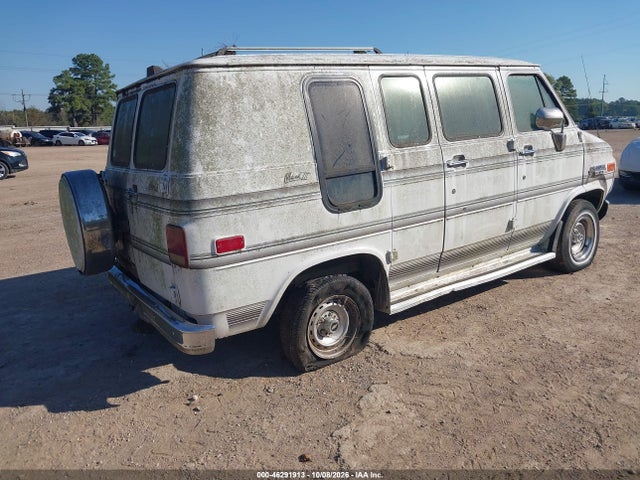 46291913 :رقم المزاد ، 1GBEG25Z2PF340945 vin ، 1993 Chevrolet G20 مزاد بيع