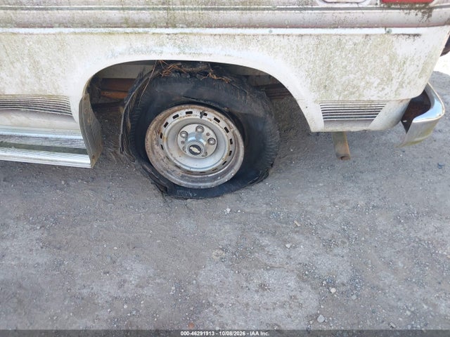 46291913 :رقم المزاد ، 1GBEG25Z2PF340945 vin ، 1993 Chevrolet G20 مزاد بيع