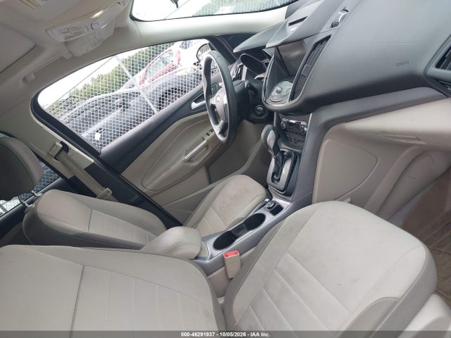 Продажа на аукционе авто 2015 Ford Escape Se, vin: 1FMCU9GX9FUA89752, номер лота: 46291937