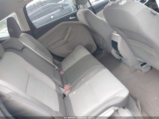 Продажа на аукционе авто 2015 Ford Escape Se, vin: 1FMCU9GX9FUA89752, номер лота: 46291937