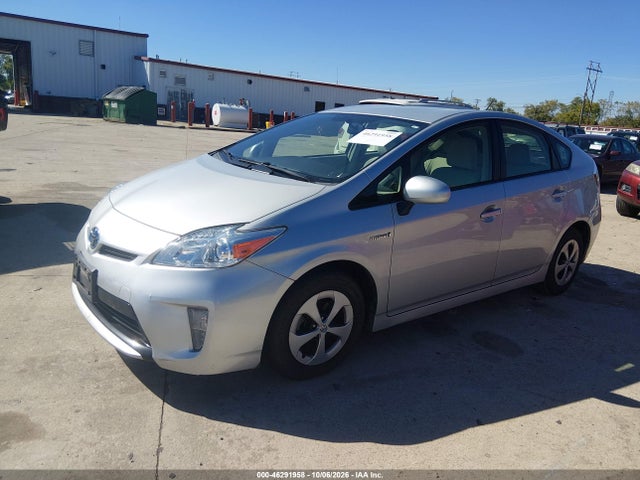 Продажа на аукционе авто 2015 Toyota Prius Two, vin: JTDKN3DU2F1883157, номер лота: 46291958