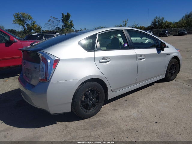 Продажа на аукционе авто 2015 Toyota Prius Two, vin: JTDKN3DU2F1883157, номер лота: 46291958